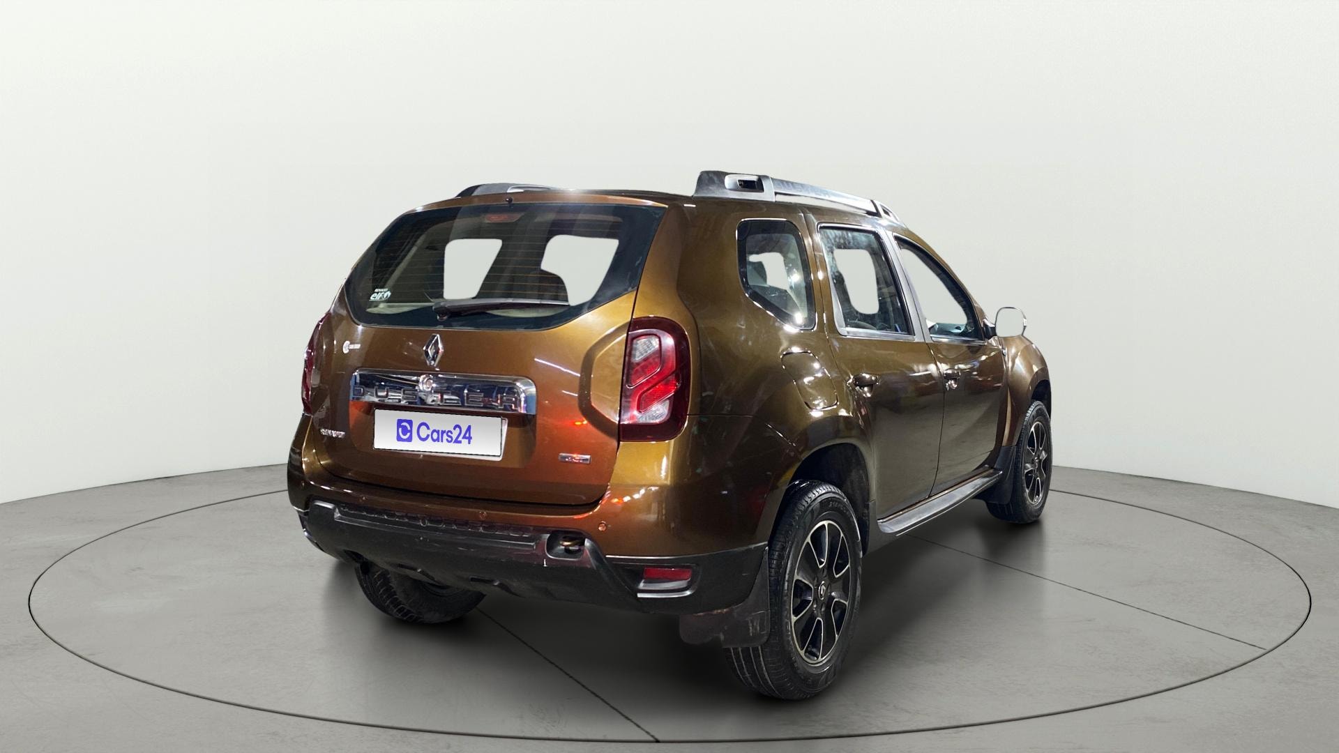 View 2019 Renault Duster 85 PS RXS 4X2 MT Image 42 Used 2019 Renault Duster 85 PS RXS 4X2 MT Image 42