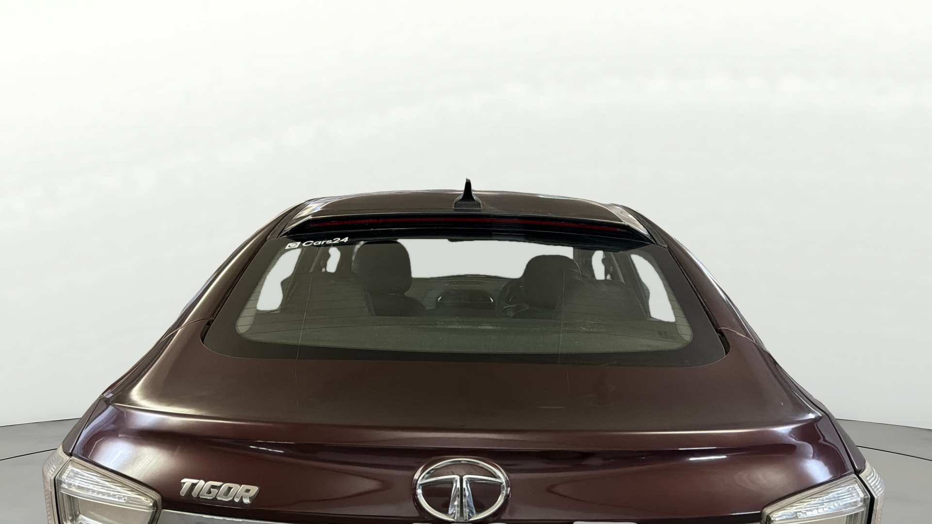 View 2020 Tata Tigor XE Diesel Image 4 Used 2020 Tata Tigor XE Diesel Image 4
