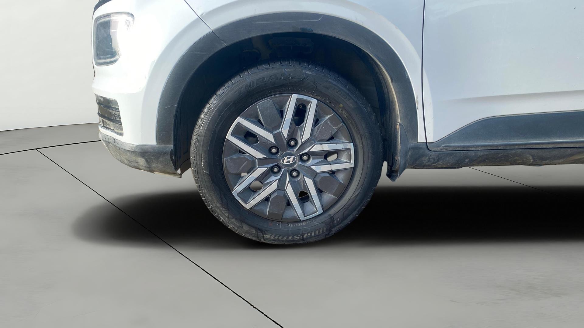 View 2023 Hyundai Venue S Plus 1.5 Diesel MT Image 28 Used 2023 Hyundai Venue S Plus 1.5 Diesel MT Image 28
