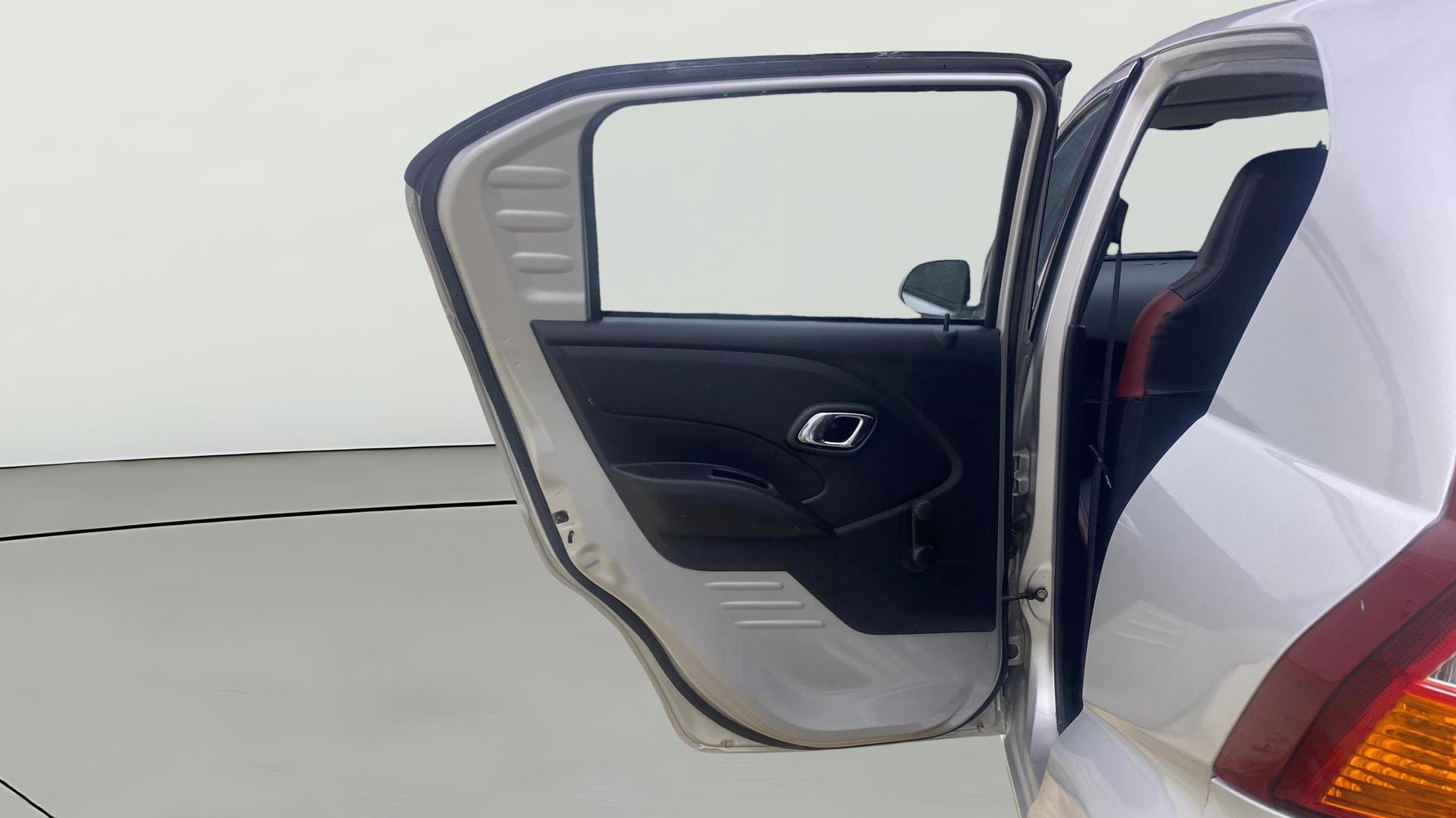 View 2019 Datsun Redi GO T(O) 1.0L- Limited Edition Image 22 Used 2019 Datsun Redi GO T(O) 1.0L- Limited Edition Image 22