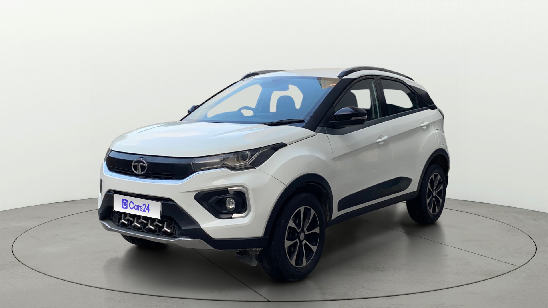 View 2020 Tata Nexon Revotron XE Image 23 Used 2020 Tata Nexon Revotron XE Image 23