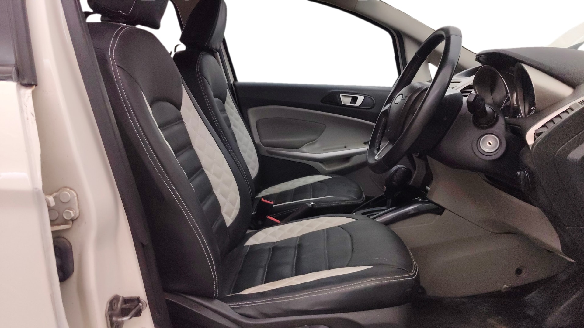 View 2015 Ford EcoSport 1.5 TDCi Diesel Ambiente BS IV Image 25 Used 2015 Ford EcoSport 1.5 TDCi Diesel Ambiente BS IV Image 25