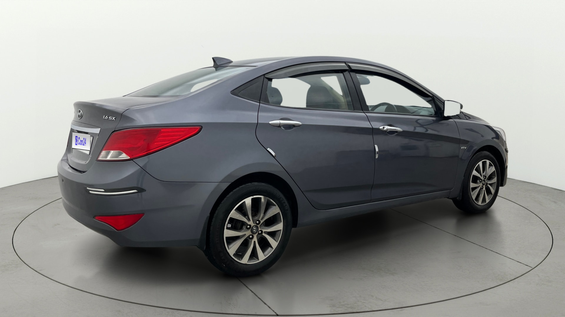 View 2016 Hyundai Verna 1.6 VTVT SX Image 42 Used 2016 Hyundai Verna 1.6 VTVT SX Image 42