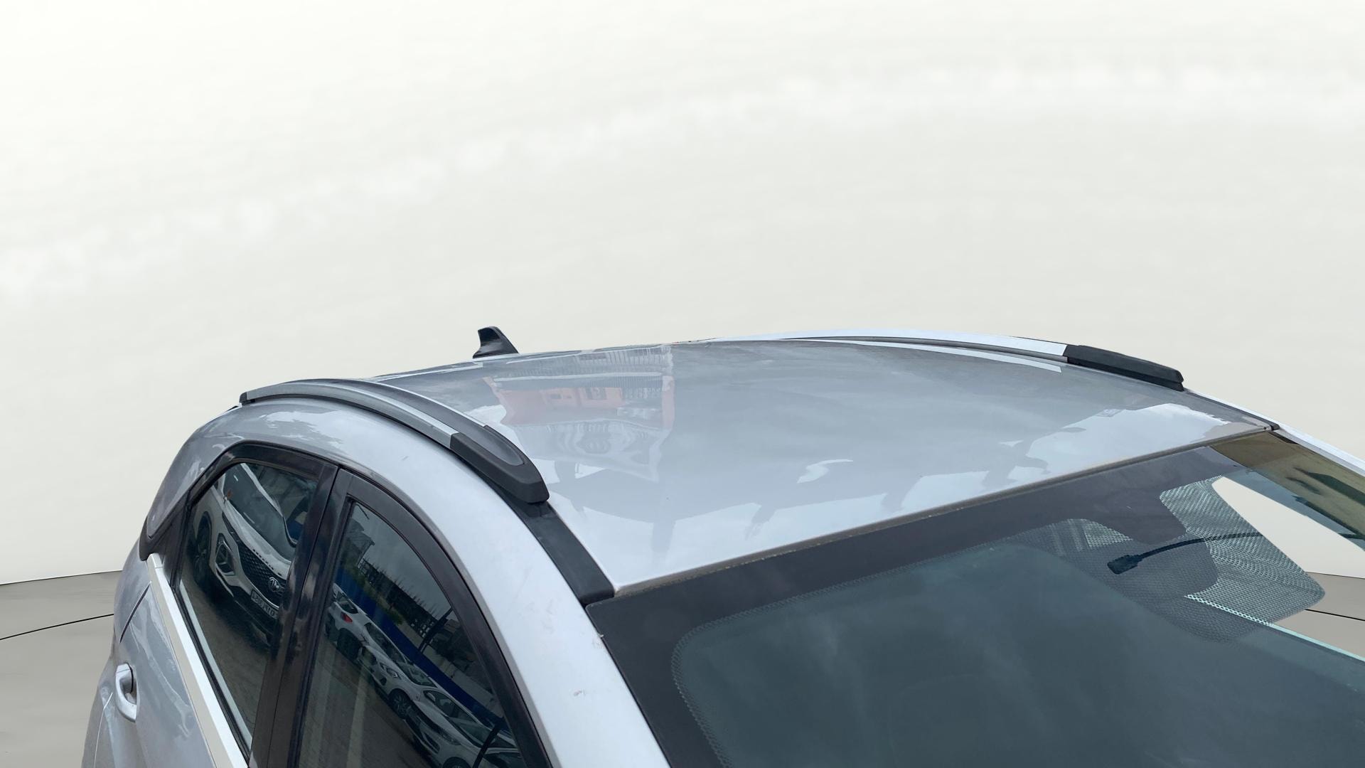 View 2019 Tata Nexon Revotron XE Image 4 Used 2019 Tata Nexon Revotron XE Image 4