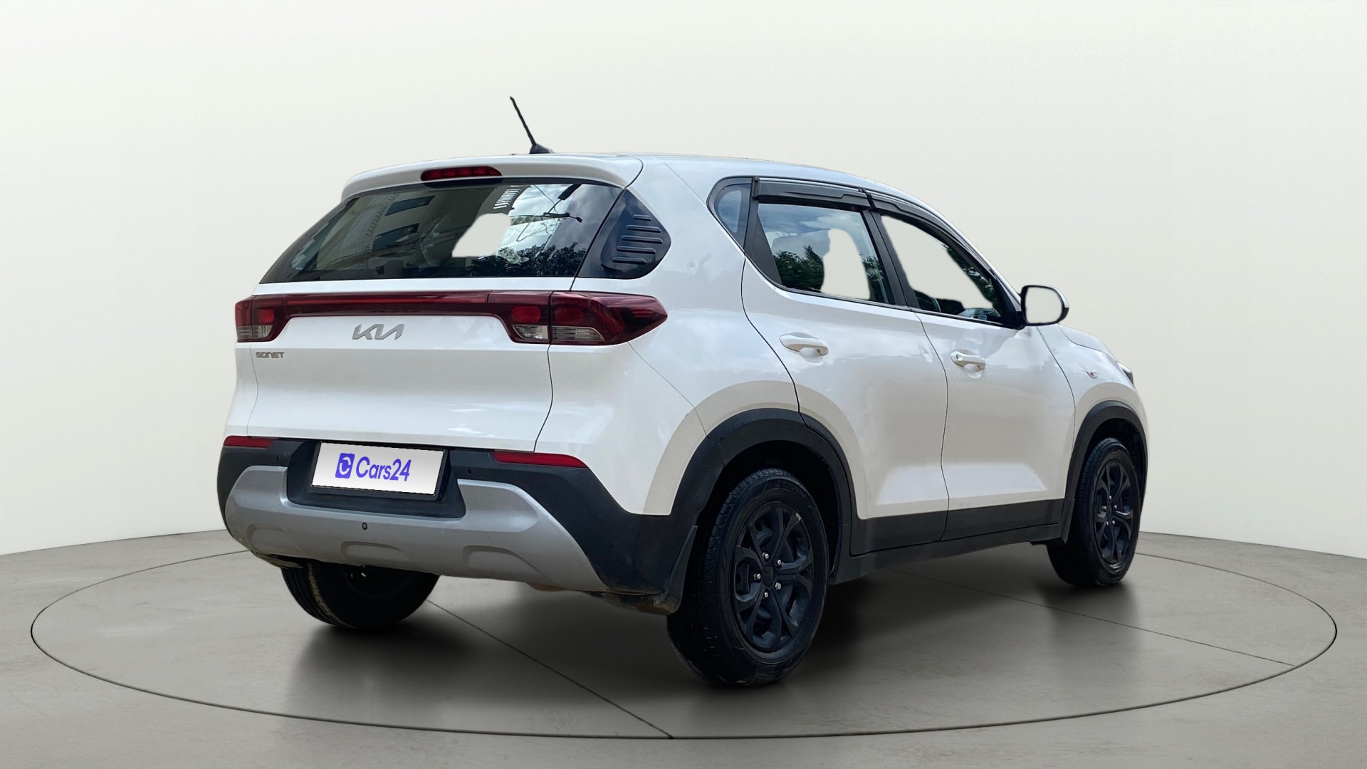 View 2023 Kia Sonet HTE Petrol Image 43 Used 2023 Kia Sonet HTE Petrol Image 43