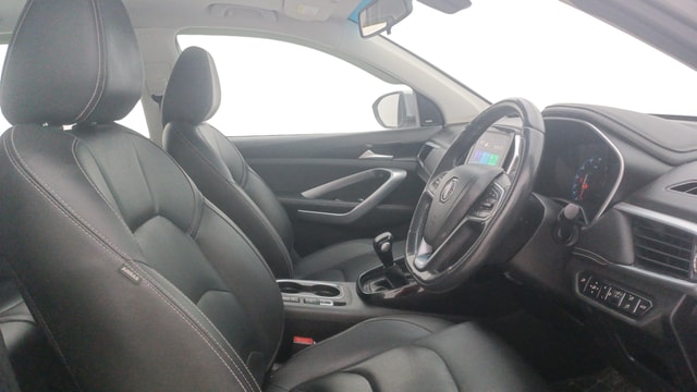 View MG Hector Image 18 Used MG Hector Image 18