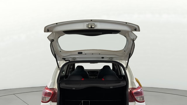 View Hyundai Grand i10 Image 16 Used Hyundai Grand i10 Image 16