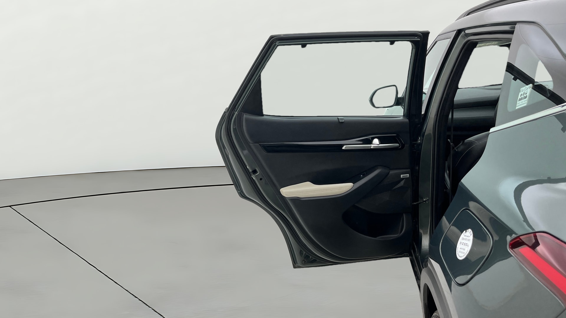 View 2024 Kia Seltos GTX Plus AT Diesel Image 15 Used 2024 Kia Seltos GTX Plus AT Diesel Image 15