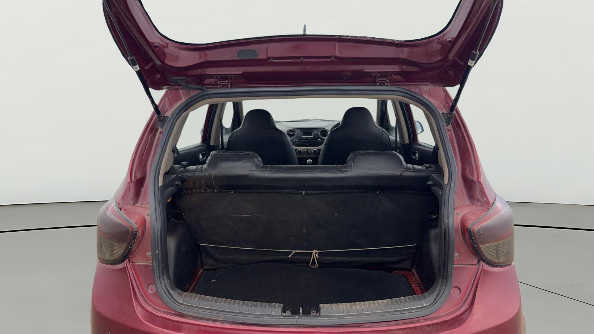 View 2015 Hyundai Grand i10 Sportz 1.2 Kappa Image 36 Used 2015 Hyundai Grand i10 Sportz 1.2 Kappa Image 36