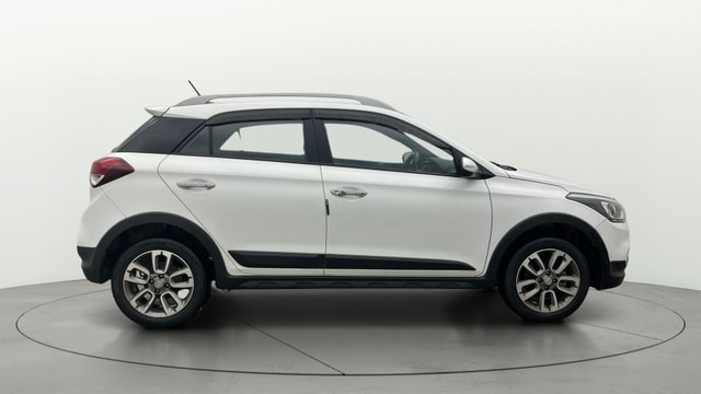 View Hyundai i20 Active Image 8 Used Hyundai i20 Active Image 8