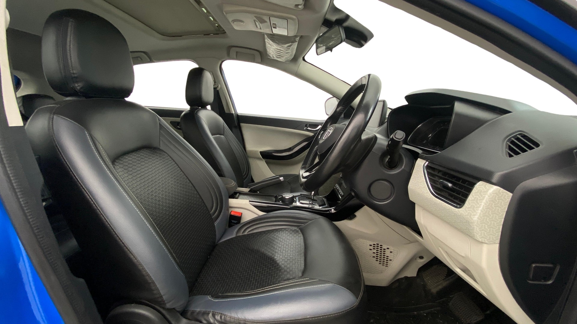 View 2020 Tata Nexon Revotorq XZA Plus (O) AMT Image 28 Used 2020 Tata Nexon Revotorq XZA Plus (O) AMT Image 28