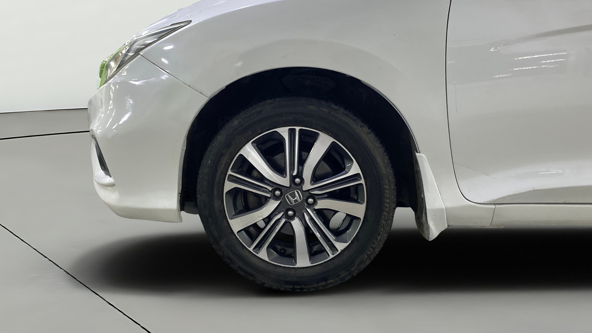 View 2017 Honda City ZX MT Diesel Anniversary Edition Image 35 Used 2017 Honda City ZX MT Diesel Anniversary Edition Image 35