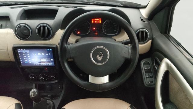 View Renault Duster Image 21 Used Renault Duster Image 21