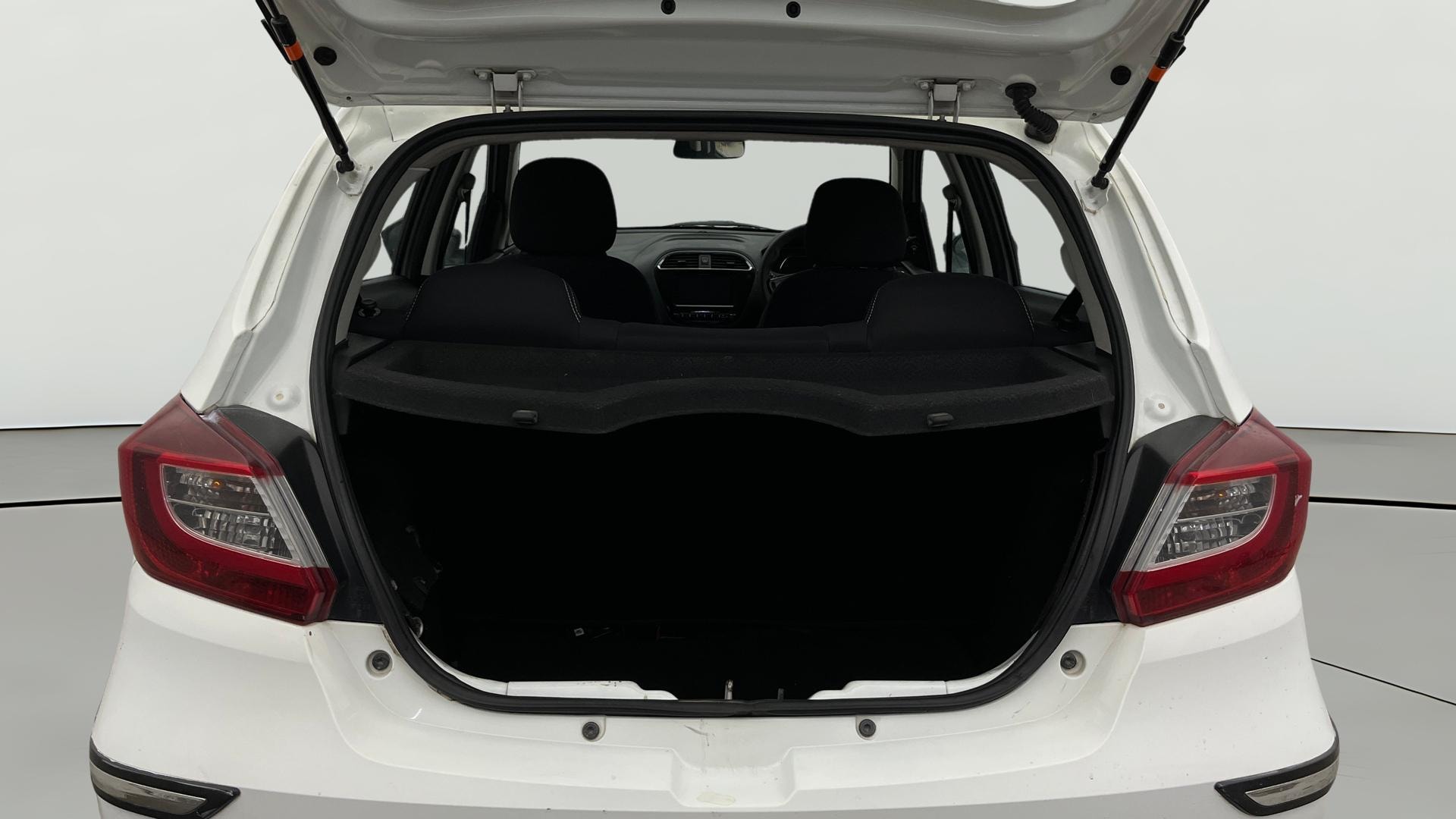 Used 2022 Tata Tiago Used 2022 Tata Tiago