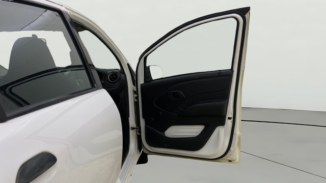 View Datsun Redi GO Image 43 Used Datsun Redi GO Image 43