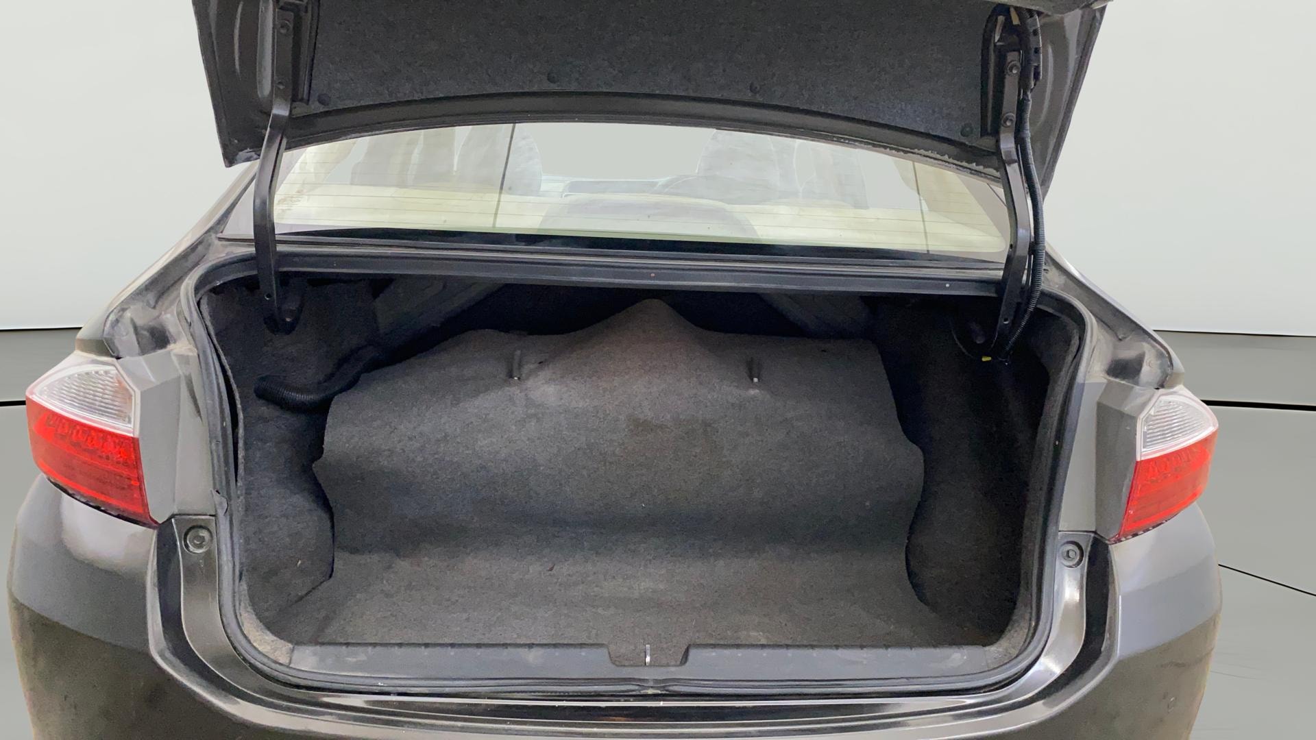 View 2019 Honda City ZX MT Diesel Anniversary Edition Image 41 Used 2019 Honda City ZX MT Diesel Anniversary Edition Image 41