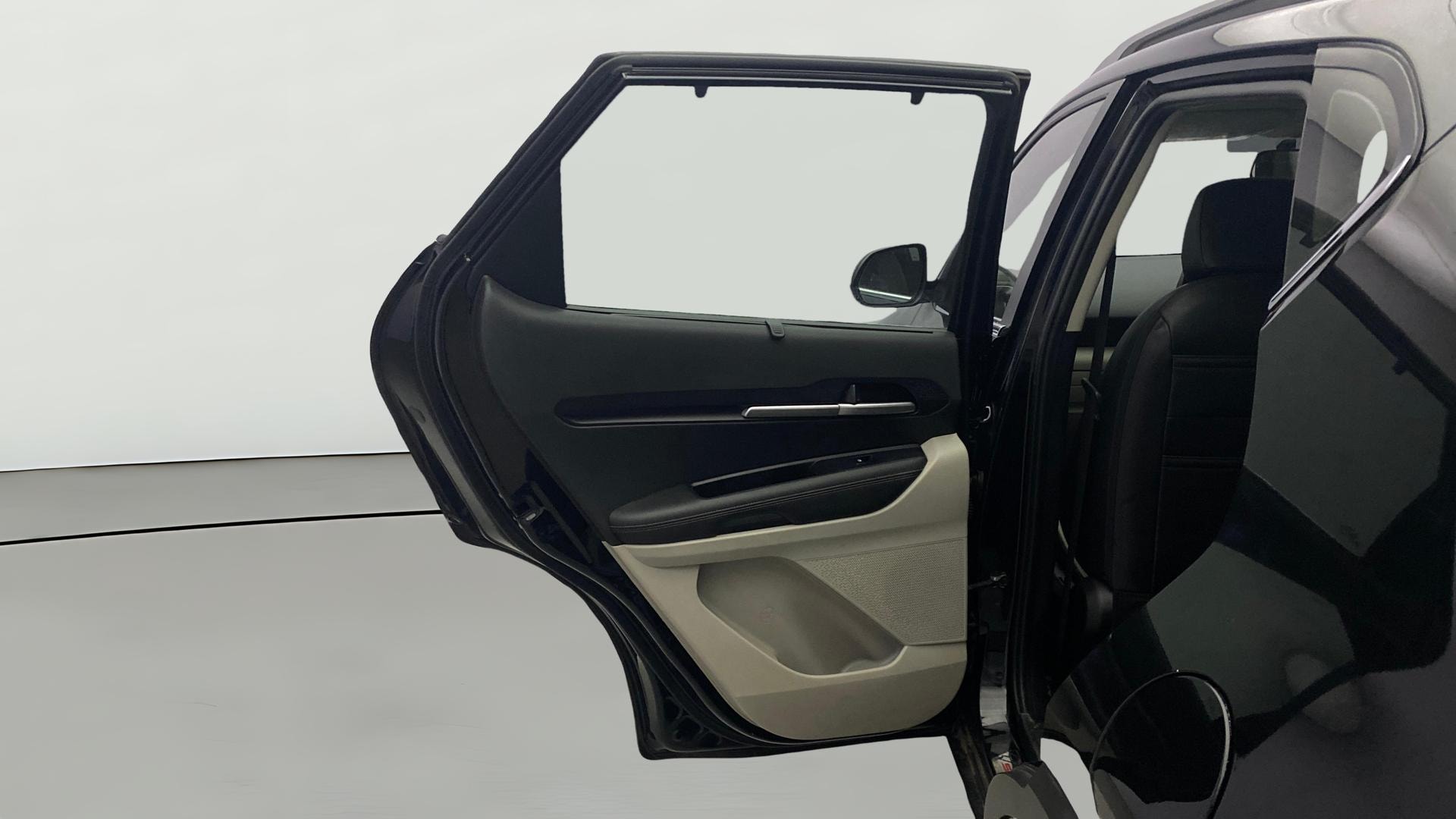 View 2021 Kia Sonet HTX AT Diesel Image 23 Used 2021 Kia Sonet HTX AT Diesel Image 23