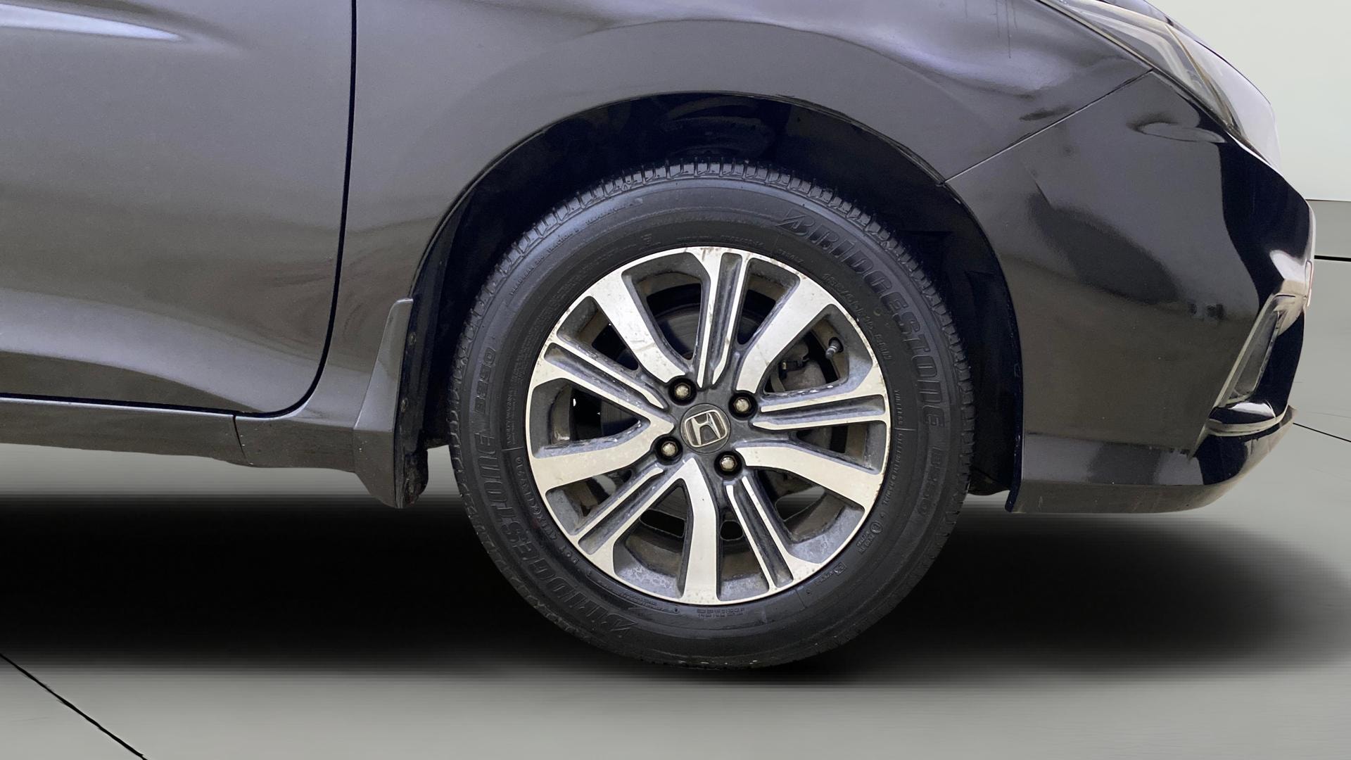 View 2017 Honda City ZX MT Diesel Anniversary Edition Image 42 Used 2017 Honda City ZX MT Diesel Anniversary Edition Image 42