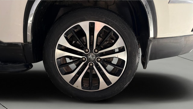 View MG Hector Plus Image 8 Used MG Hector Plus Image 8