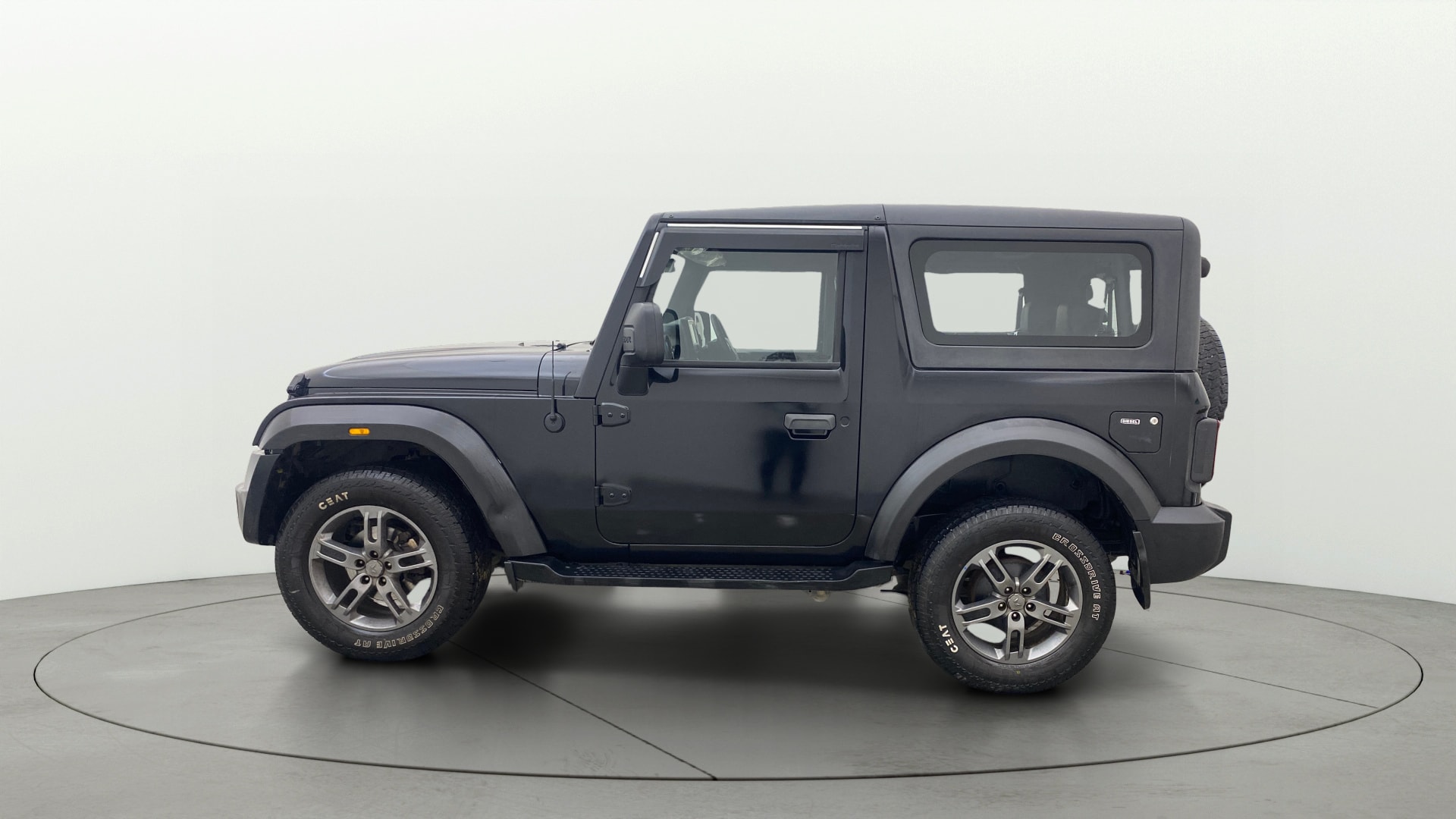 View 2023 Mahindra Thar AX Standard Manual Soft Top 6 Seater Image 5 Used 2023 Mahindra Thar AX Standard Manual Soft Top 6 Seater Image 5