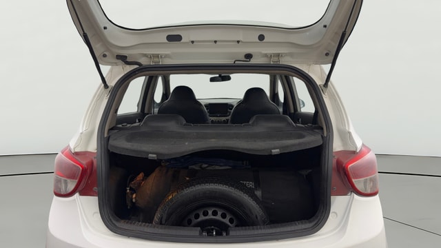 View Hyundai Grand i10 Image 37 Used Hyundai Grand i10 Image 37