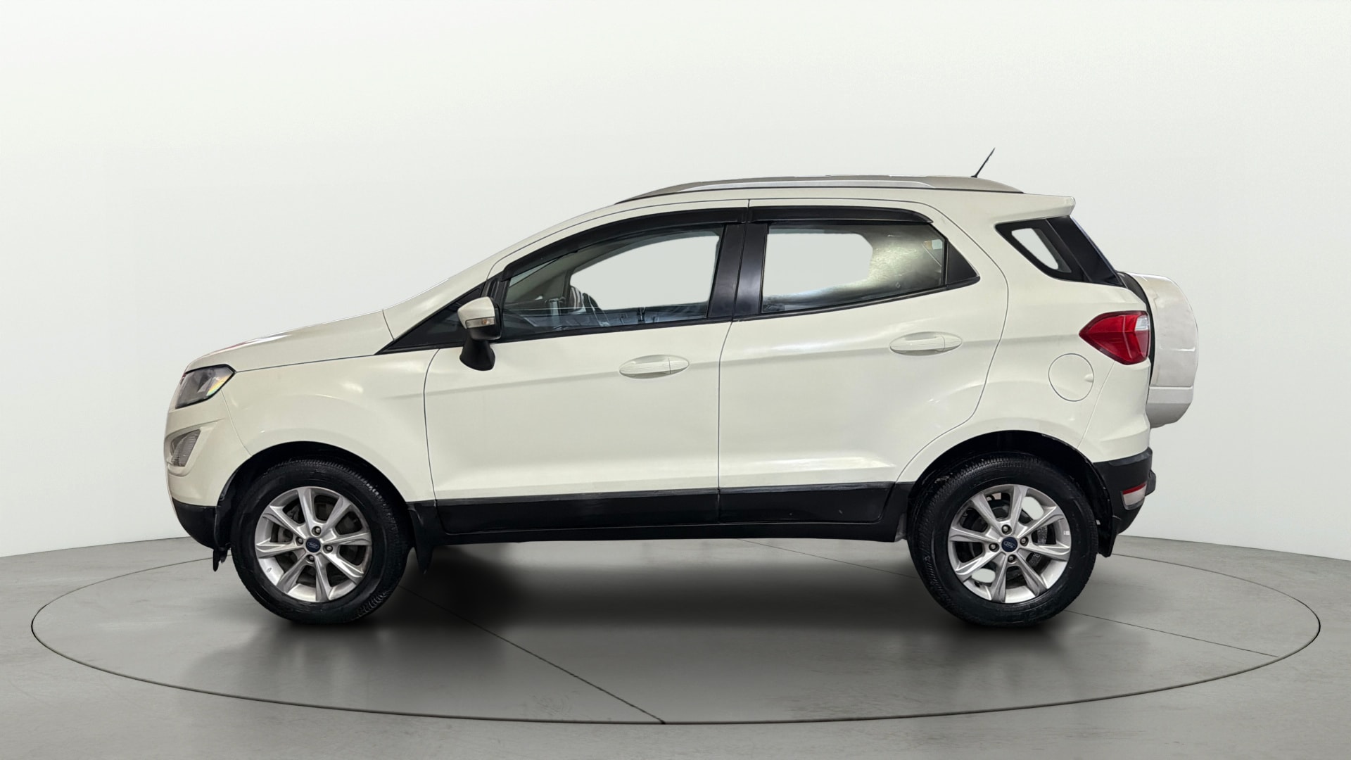 View 2019 Ford EcoSport 1.5 TDCi Diesel Ambiente BS IV Image 5 Used 2019 Ford EcoSport 1.5 TDCi Diesel Ambiente BS IV Image 5