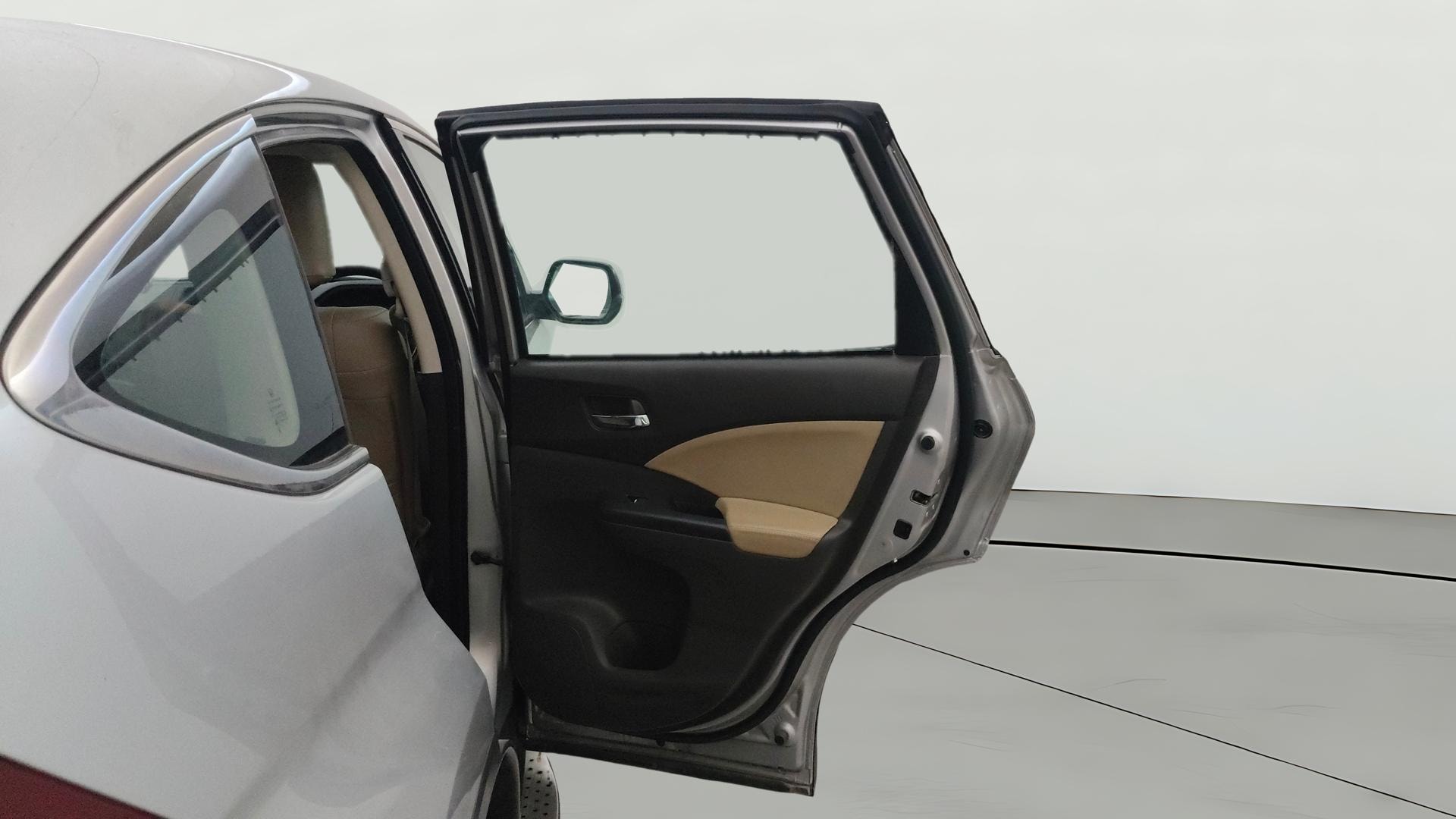 View 2015 Honda CR-V 2.0L AT Petrol Image 6 Used 2015 Honda CR-V 2.0L AT Petrol Image 6