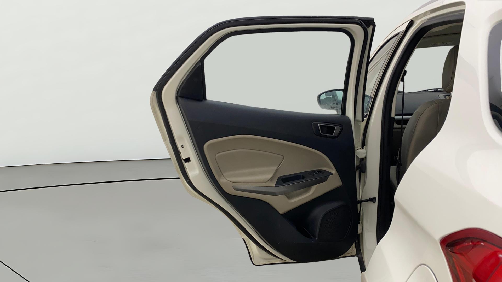 View 2020 Ford EcoSport 1.5 TDCi Diesel Ambiente BS IV Image 14 Used 2020 Ford EcoSport 1.5 TDCi Diesel Ambiente BS IV Image 14