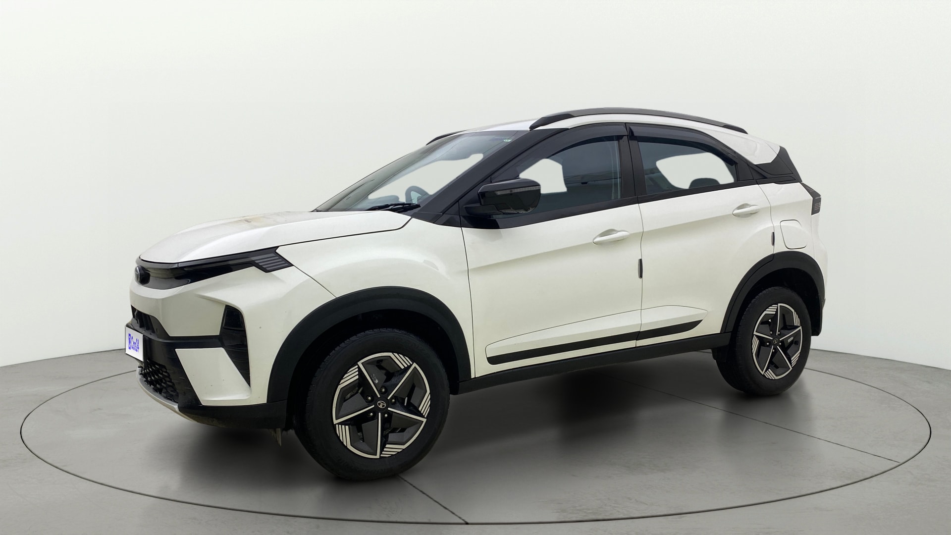View 2024 Tata Nexon Revotron XE Image 36 Used 2024 Tata Nexon Revotron XE Image 36