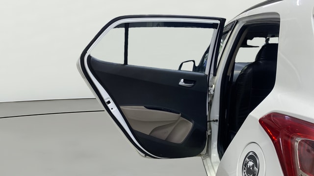 View Hyundai Grand i10 Image 15 Used Hyundai Grand i10 Image 15