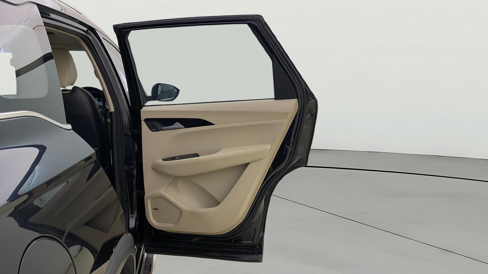 View 2021 MG Hector Sharp CVT Petrol Image 6 Used 2021 MG Hector Sharp CVT Petrol Image 6