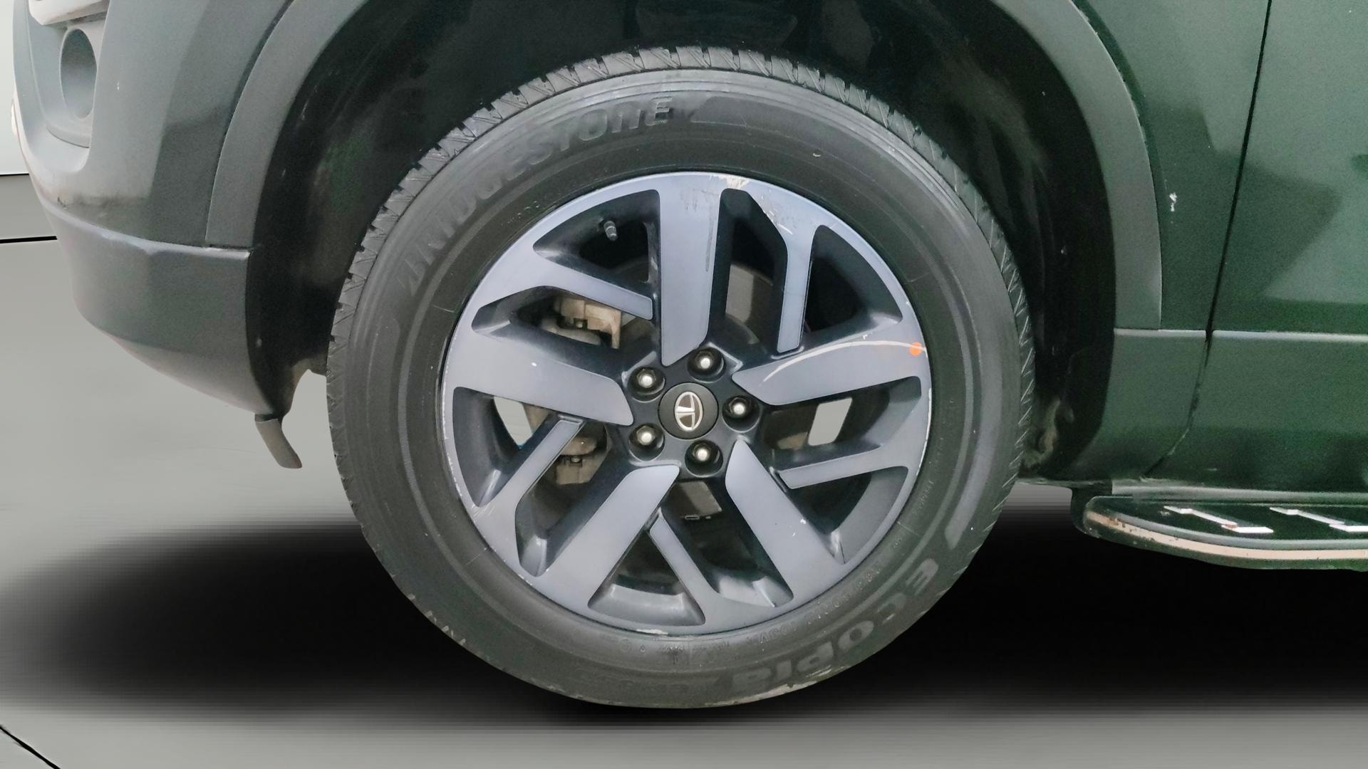 View 2022 Tata Safari XZA Plus Image 37 Used 2022 Tata Safari XZA Plus Image 37
