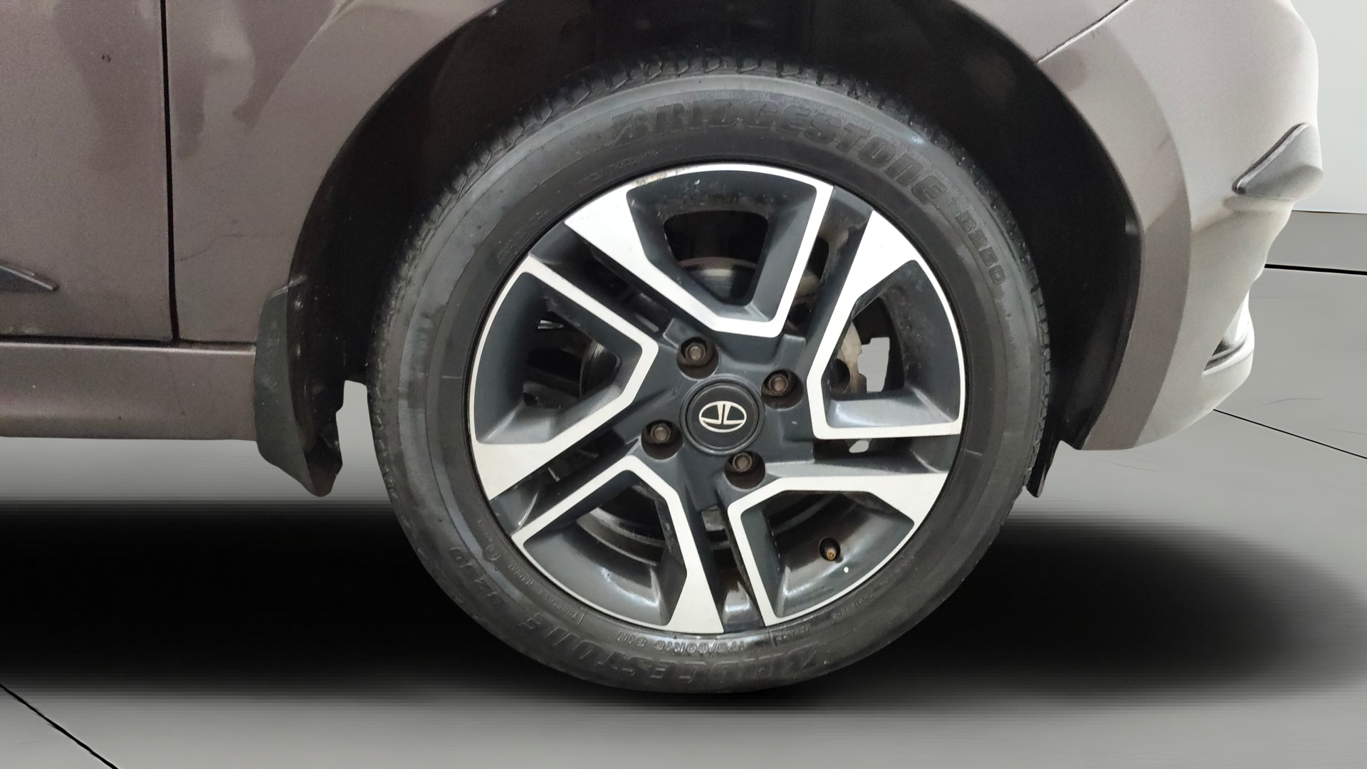View 2019 Tata Tiago Revotorq XB Image 39 Used 2019 Tata Tiago Revotorq XB Image 39
