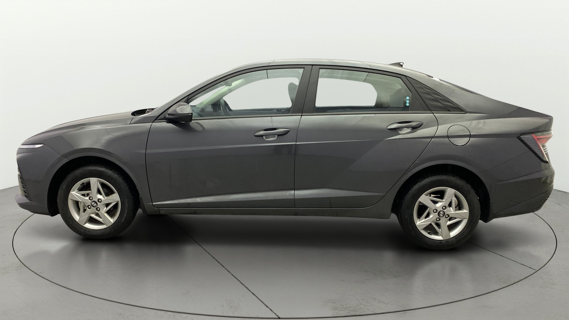 View 2023 Hyundai Verna 1.4 VTVT E Image 6 Used 2023 Hyundai Verna 1.4 VTVT E Image 6