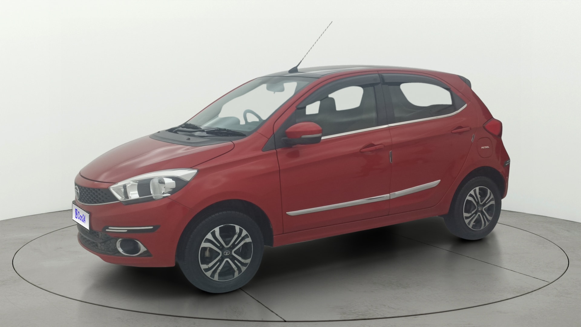 View 2019 Tata Tiago Revotorq XB Image 21 Used 2019 Tata Tiago Revotorq XB Image 21