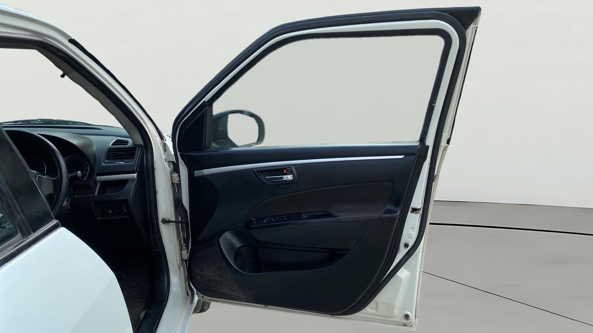 View 2014 Maruti Suzuki 1000 Base Variant Image 44 Used 2014 Maruti Suzuki 1000 Base Variant Image 44
