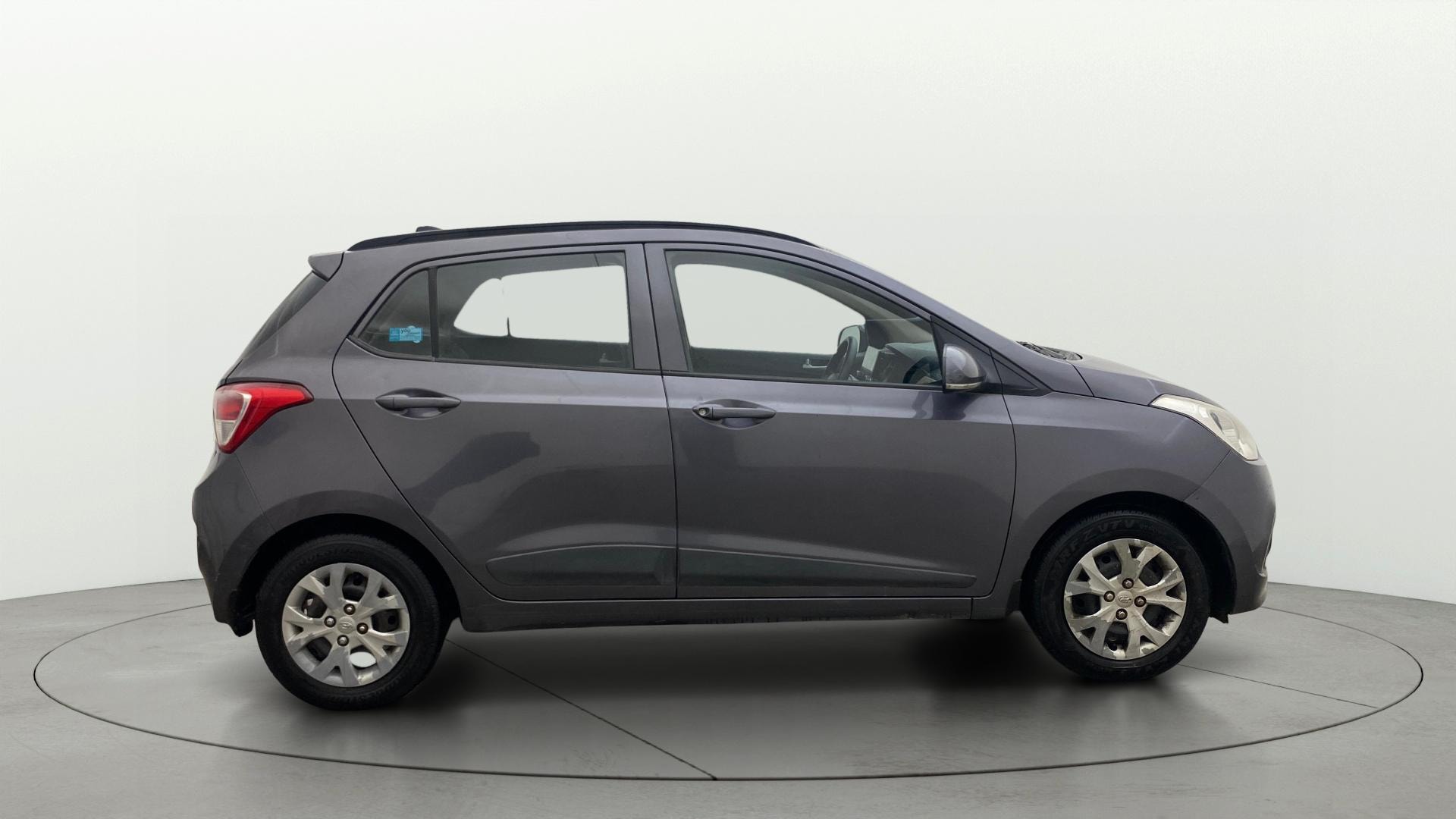 View 2017 Hyundai Grand i10 Sportz 1.2 Kappa Image 8 Used 2017 Hyundai Grand i10 Sportz 1.2 Kappa Image 8