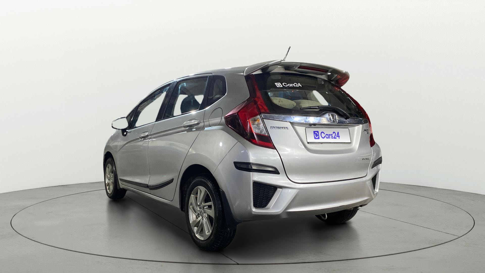 View 2018 Honda Jazz E MT Diesel Image 2 Used 2018 Honda Jazz E MT Diesel Image 2