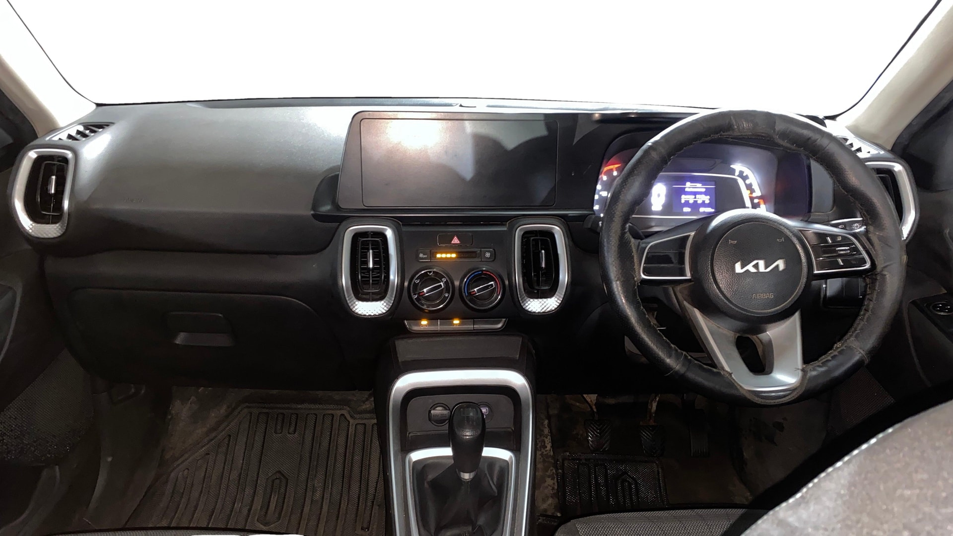 Used 2022 Kia Sonet Used 2022 Kia Sonet
