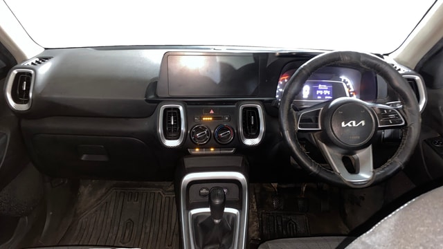 View Kia Sonet Image 15 Used Kia Sonet Image 15