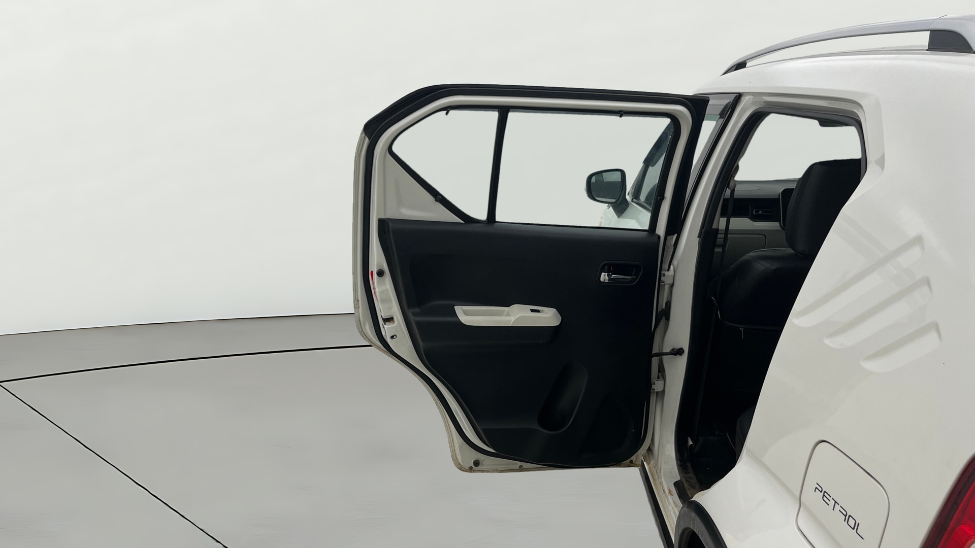 View 2022 Maruti Suzuki 1000 Base Variant Image 22 Used 2022 Maruti Suzuki 1000 Base Variant Image 22