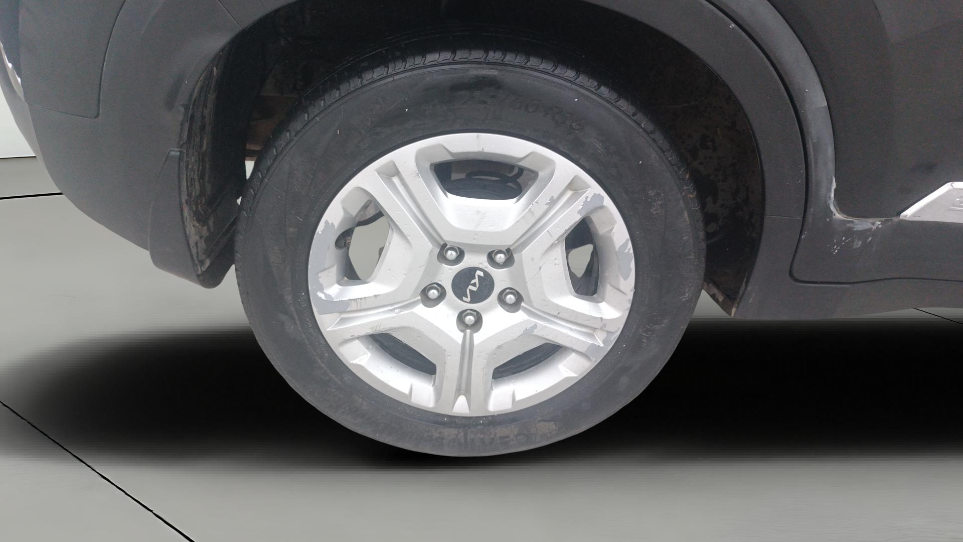 View 2023 Kia Sonet HTK Plus iMT Petrol Image 24 Used 2023 Kia Sonet HTK Plus iMT Petrol Image 24