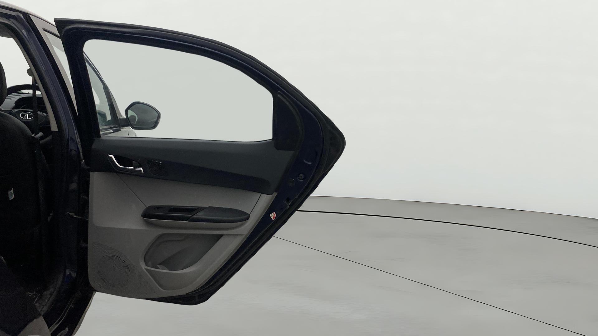 View 2021 Tata Tiago Revotorq XB Image 7 Used 2021 Tata Tiago Revotorq XB Image 7