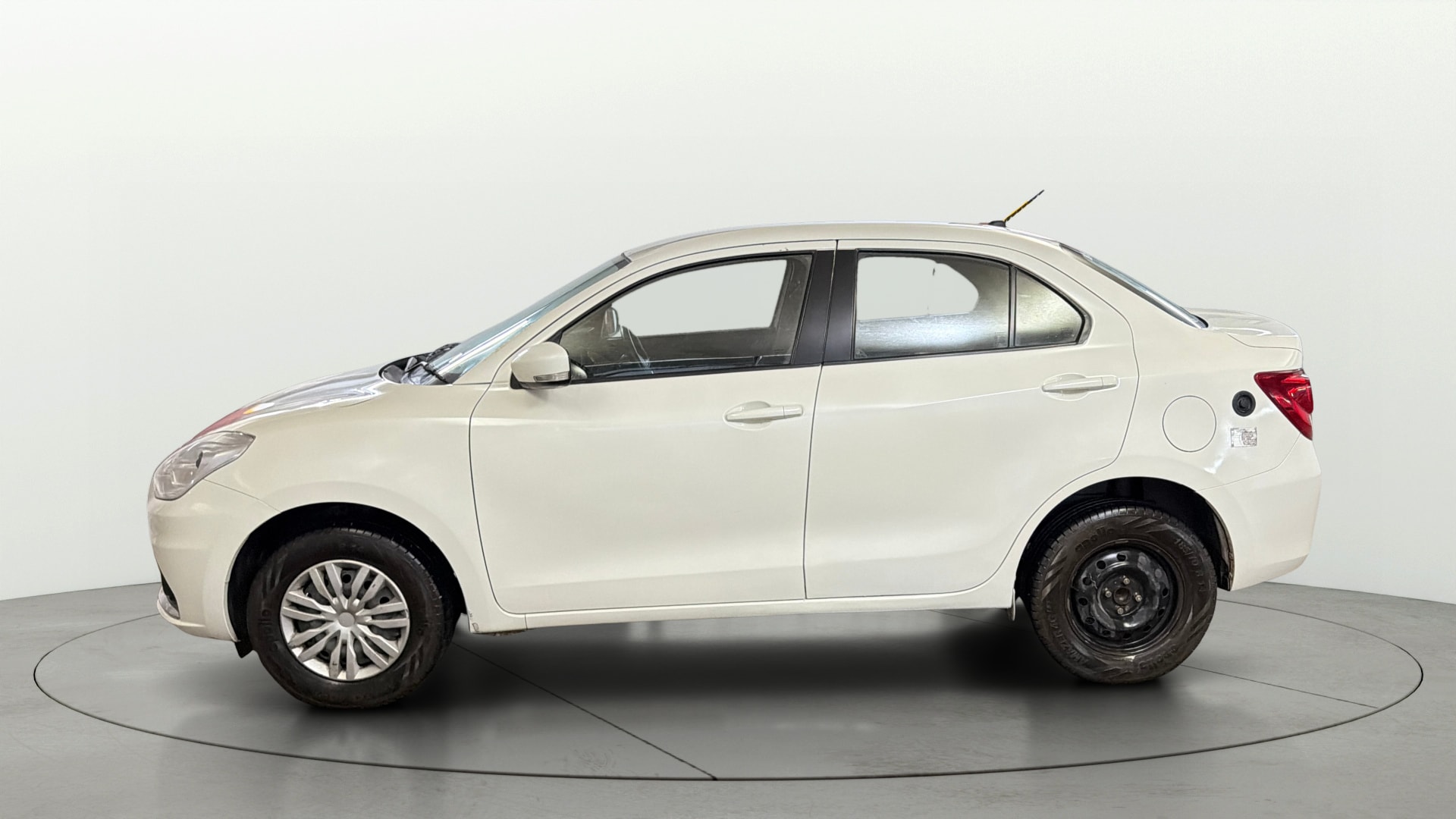 View 2022 Maruti Suzuki 1000 Base Variant Image 5 Used 2022 Maruti Suzuki 1000 Base Variant Image 5