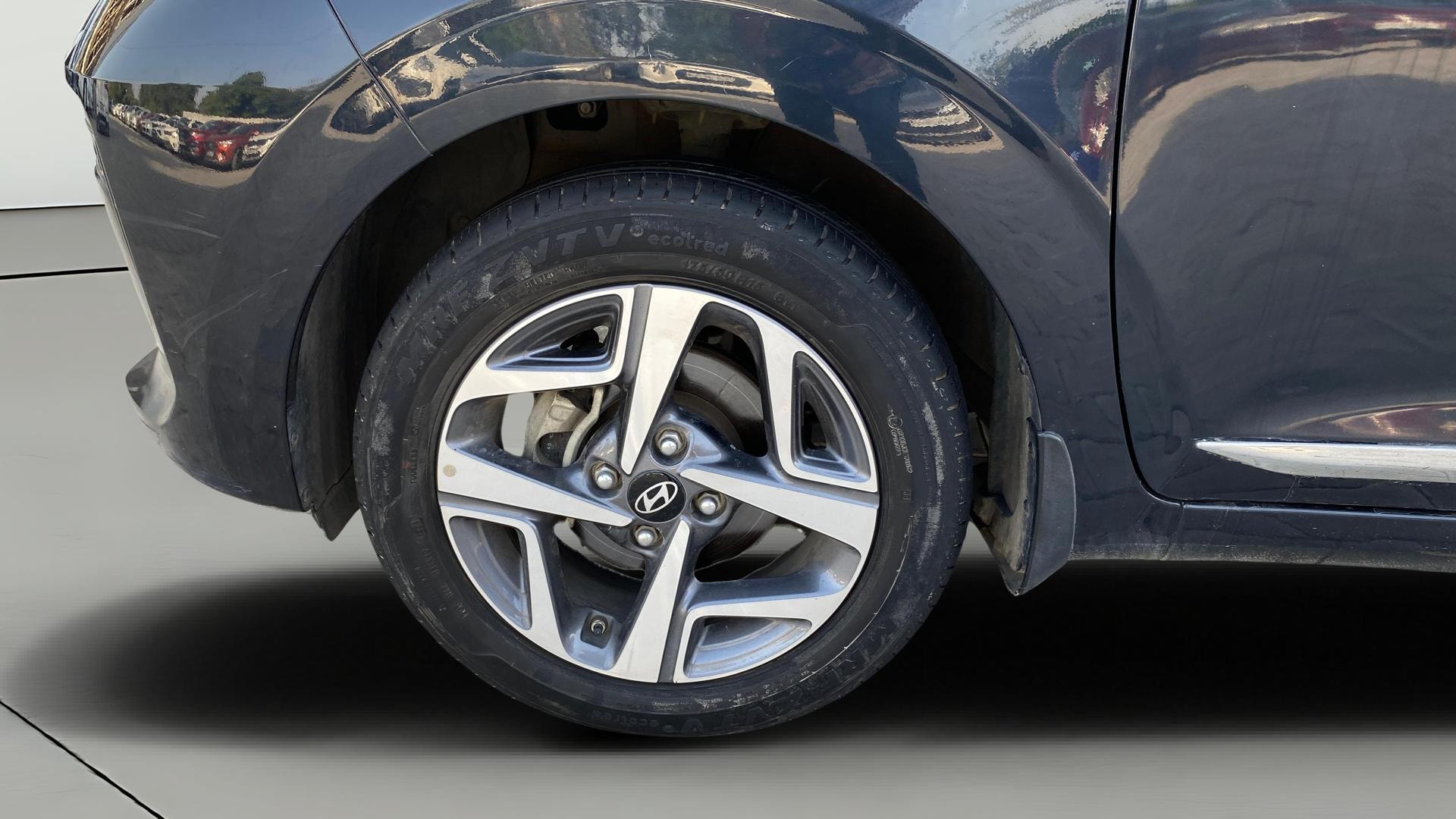 View 2024 Hyundai Aura SX MT CNG Image 34 Used 2024 Hyundai Aura SX MT CNG Image 34