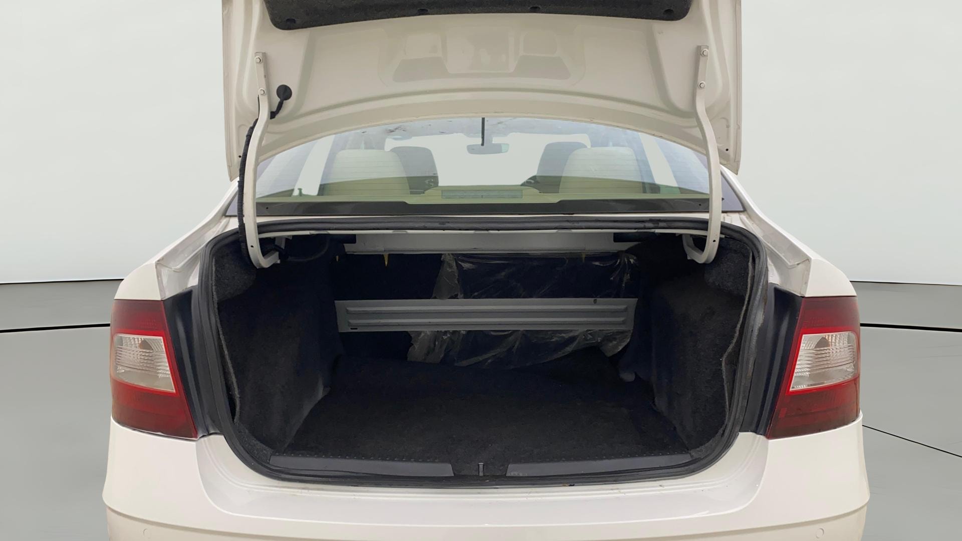 View 2020 Skoda Rapid 1.5 TDI CR Active BS IV Image 39 Used 2020 Skoda Rapid 1.5 TDI CR Active BS IV Image 39