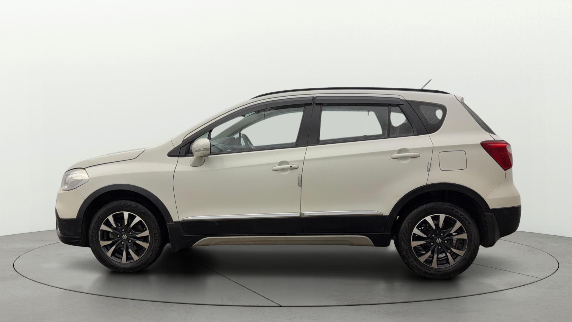 View 2022 Maruti Suzuki 1000 Base Variant Image 27 Used 2022 Maruti Suzuki 1000 Base Variant Image 27