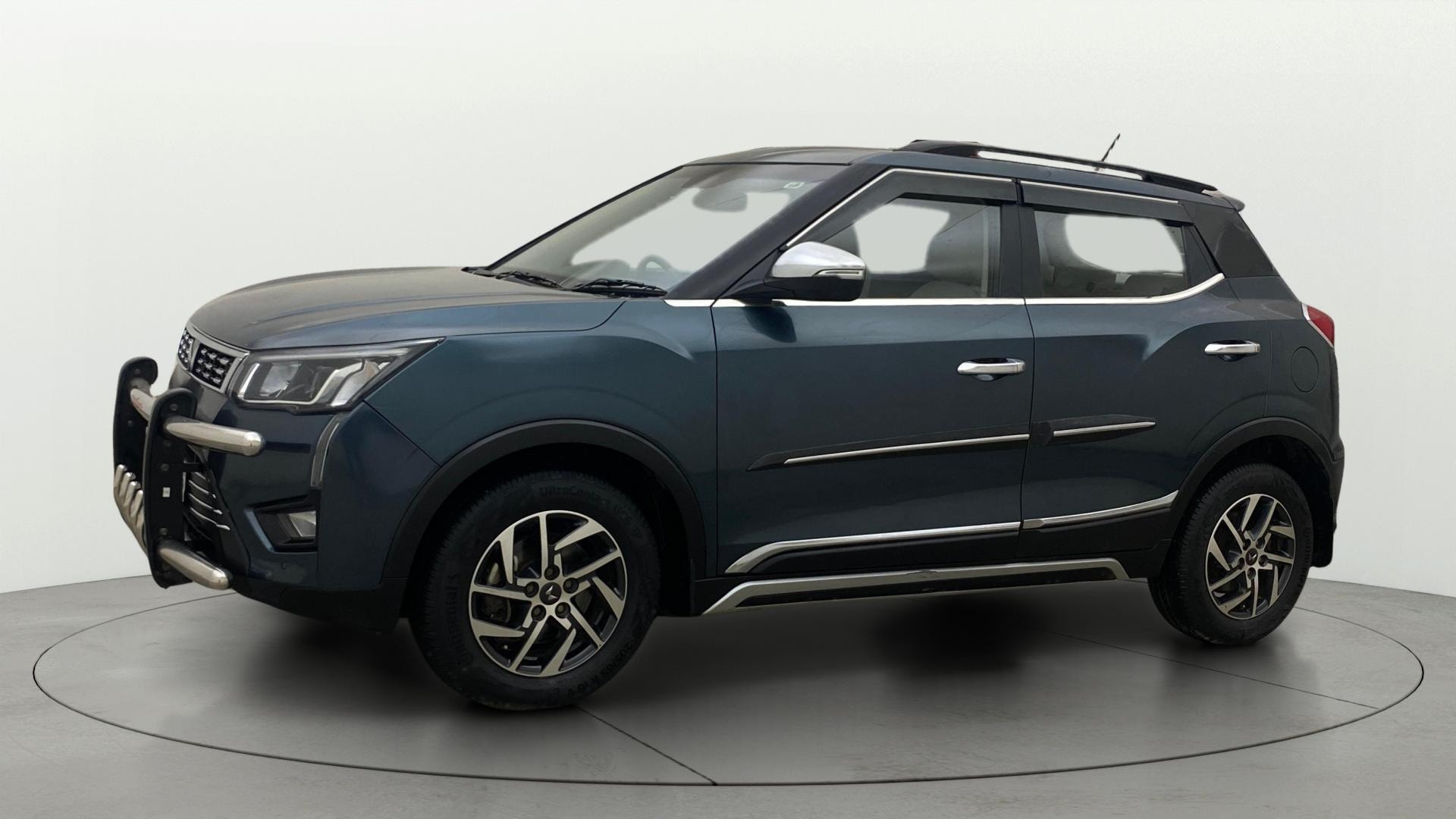 View 2022 Mahindra XUV300 W4 Petrol BS IV Image 22 Used 2022 Mahindra XUV300 W4 Petrol BS IV Image 22