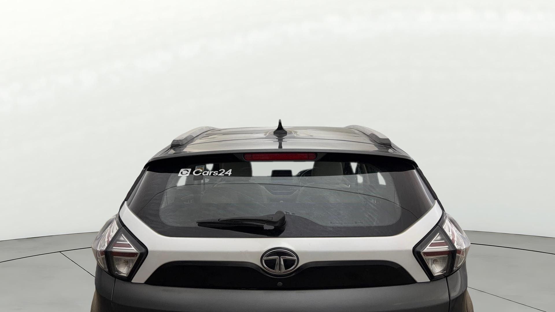 View 2022 Tata Nexon Revotron XE Image 4 Used 2022 Tata Nexon Revotron XE Image 4