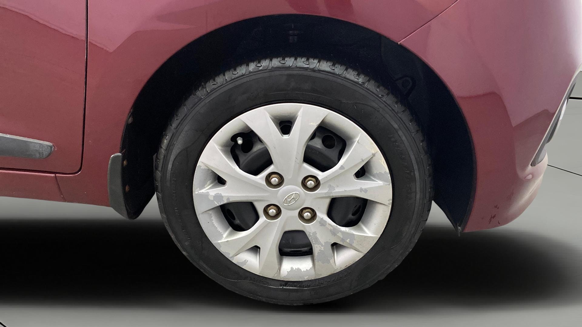 View 2016 Hyundai Grand i10 Sportz 1.2 Kappa Image 39 Used 2016 Hyundai Grand i10 Sportz 1.2 Kappa Image 39
